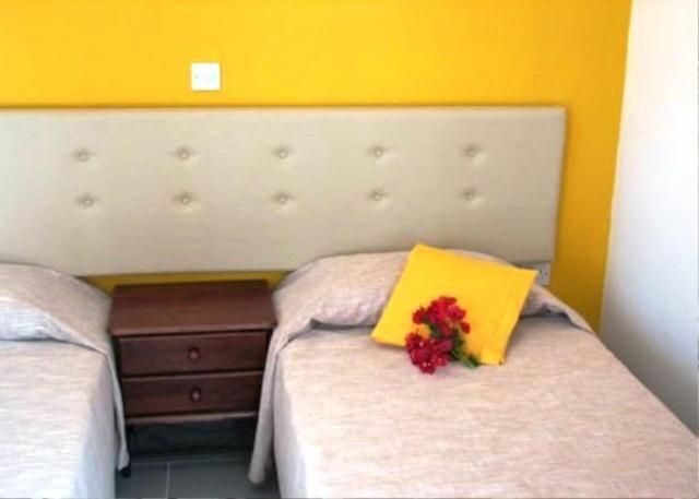 Lasa Heights Hotel Kamer foto